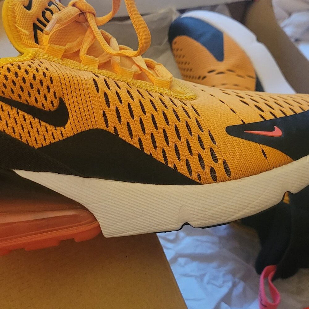 NIKE AIR MAX 270 (GS) - Picture 3 of 8